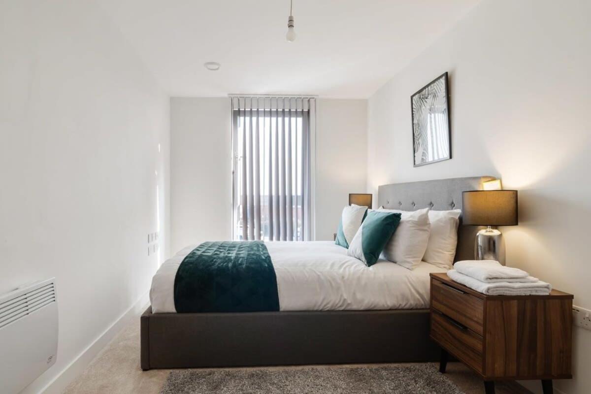 Beautiful 2 Bed Apartment In A Converted Mill Leeds  Buitenkant foto